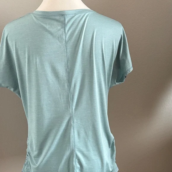 Eddie Bauer Women's Aqua Short Sleeve Top - Picture 2 of 5